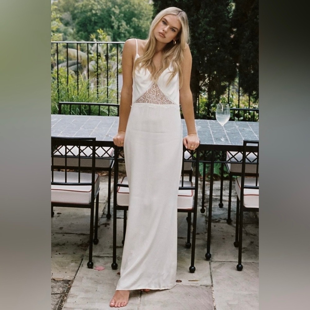 SNDYS Halliwel Satin Lace Maxi Dress Small V-Neck Open Back Formal Gown